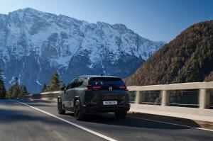 Stellantis выбрала для новых кроссоверов Citroën C5 и C5 Aircross шины Nexen N’Fera Sport