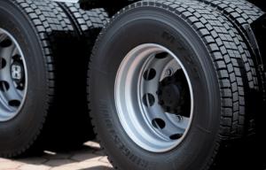 В НАПИ проанализировали динамику цен на премиальные грузовые шины