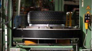 С конвейера румынского завода Nokian Tyres сошла миллионная шина