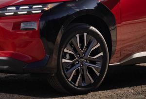 Новые электрокроссоверы Subaru Solterra комплектуются на конвейере шинами Yokohama