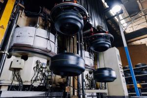 Делегация Минпромторга России посетила шинные заводы холдинга «Кордиант» в Омске