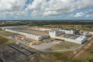 Continental празднует 20 лет производства шин в бразильском Камасари