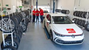Десять летних шин для гольф-класса в сравнительном тесте ACE Auto Club Europa