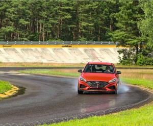 Goodyear побеждает в тесте летних шин британского автожурнала EVO