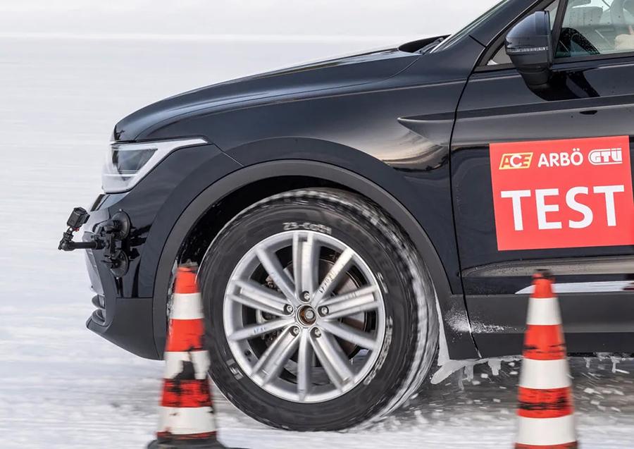 Тест зимних нешипованных шин 235/55R18 (ACE, ARBÖ и GTÜ, 2023)