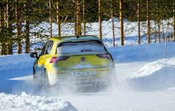 Тест зимних нешипованных шин 205/55R16 (Wybór Kierowców, 10/2025) 