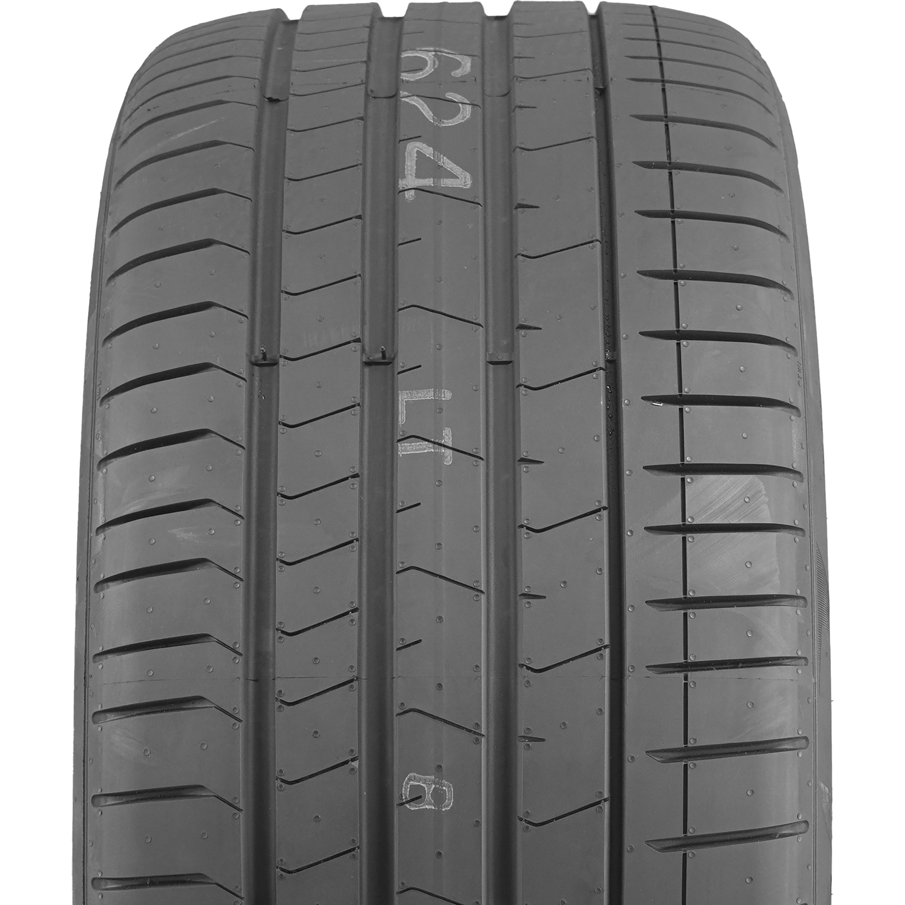 Pirelli P Zero (PZ4) Luxury Saloon 225/45R19 96W XL Run on Flat *